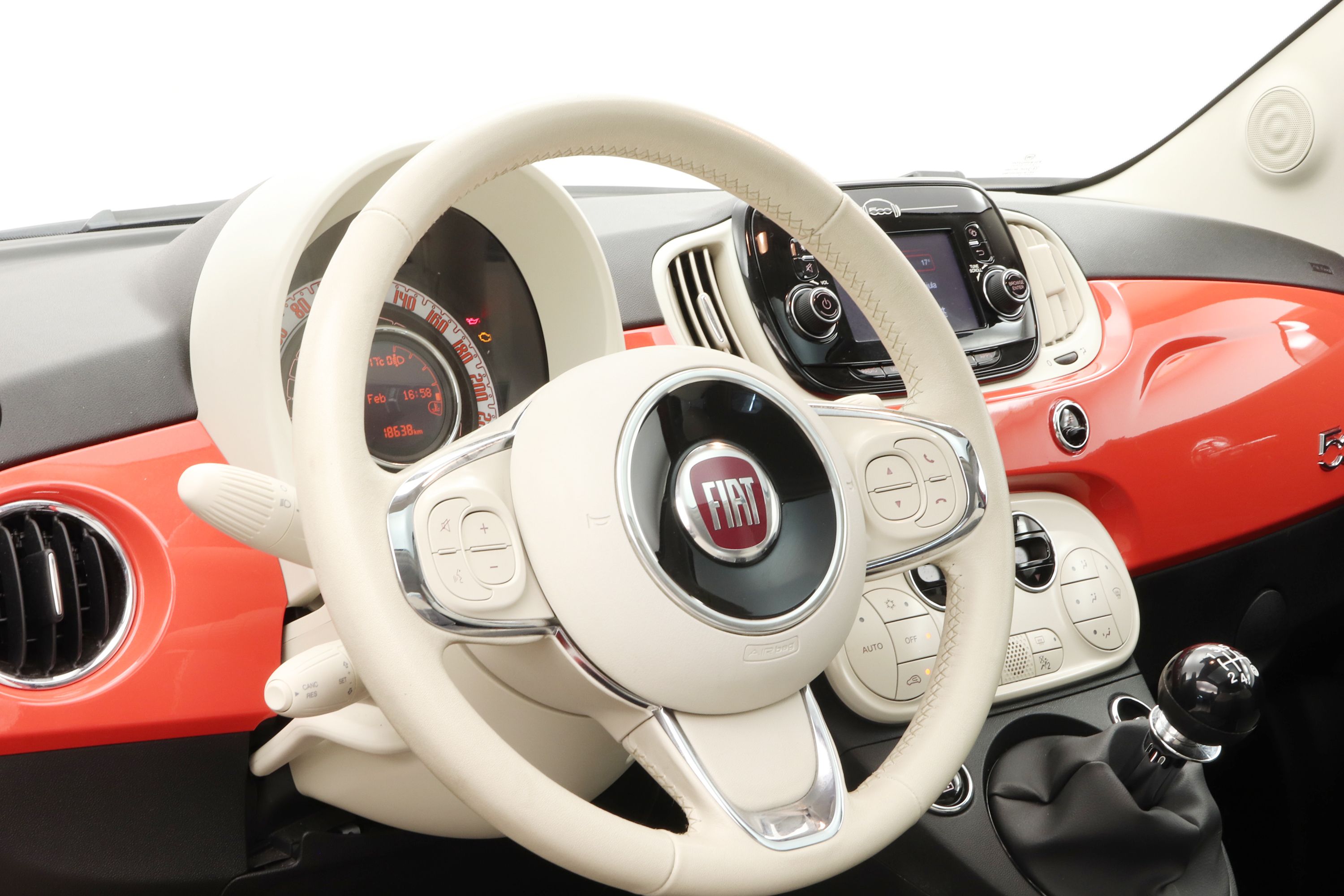 Comprar Fiat 500 2018 1.2 LOUNGE EU6 69 3P | CAR&Ü