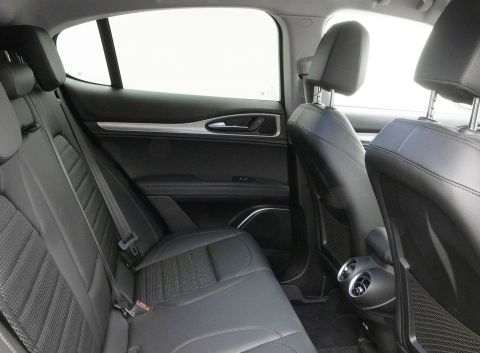 Ficha técnica de Alfa Romeo Ficha técnica de Alfa Romeo