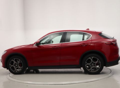 Ficha técnica de Alfa Romeo Ficha técnica de Alfa Romeo