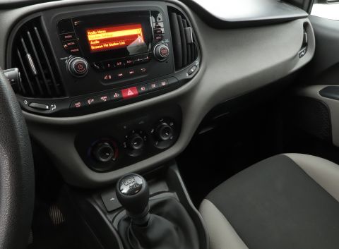 Ficha técnica de Fiat Ficha técnica de Fiat