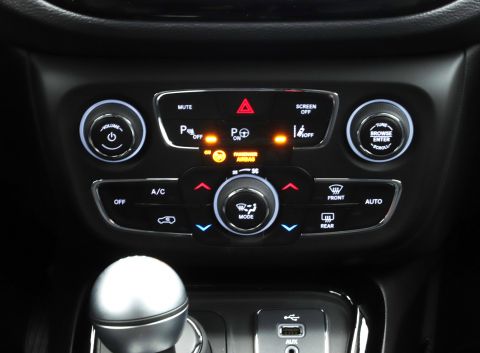 Ficha técnica de Jeep Ficha técnica de Jeep