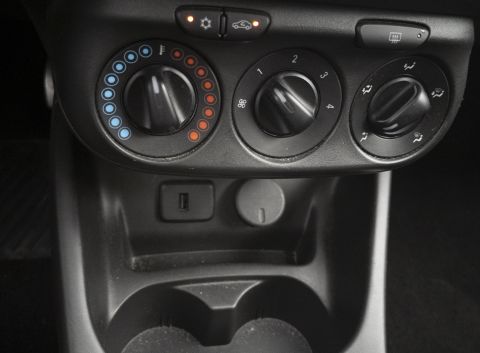 Ficha técnica de Opel Ficha técnica de Opel