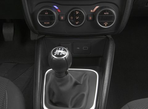 Ficha técnica de Fiat Ficha técnica de Fiat
