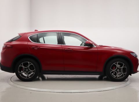 Ficha técnica de Alfa Romeo Ficha técnica de Alfa Romeo