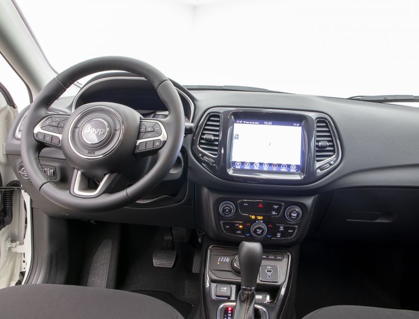 Interior de Jeep Compass