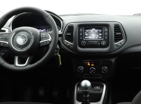 Ficha técnica de Jeep Ficha técnica de Jeep