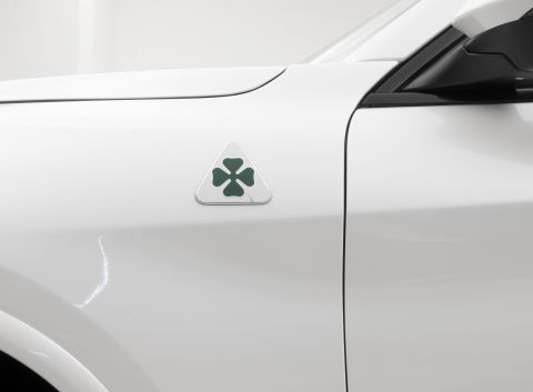 Ficha técnica de Alfa Romeo Ficha técnica de Alfa Romeo
