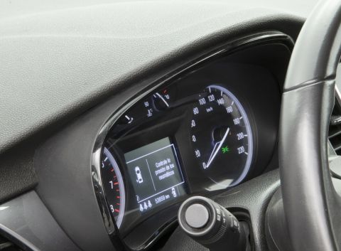 Ficha técnica de Opel Ficha técnica de Opel