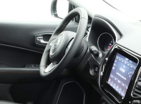 Ficha técnica de Jeep Ficha técnica de Jeep