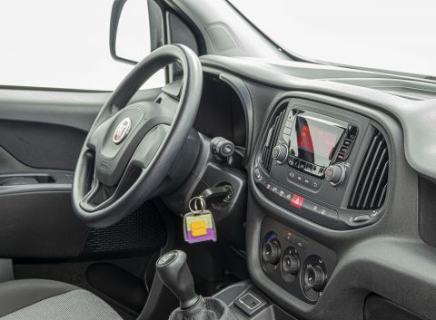 Ficha técnica de Fiat Ficha técnica de Fiat