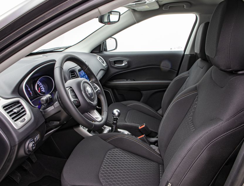 Interior de Jeep Compass