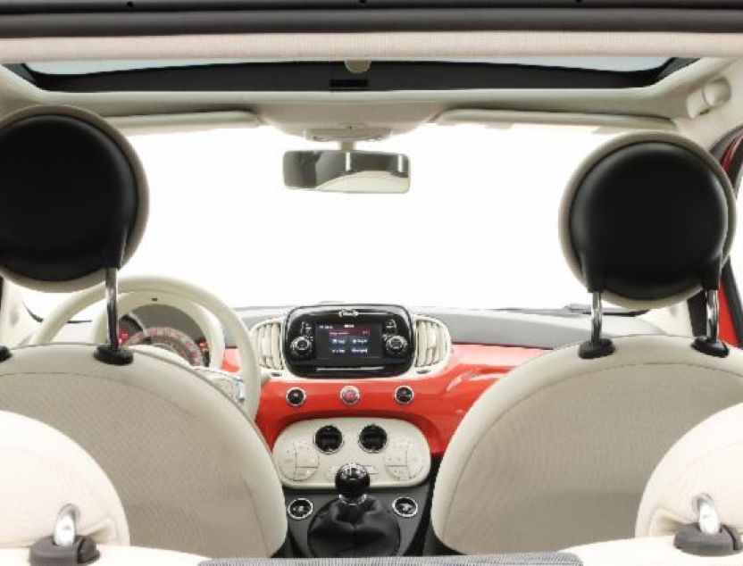 Interior de Fiat 500