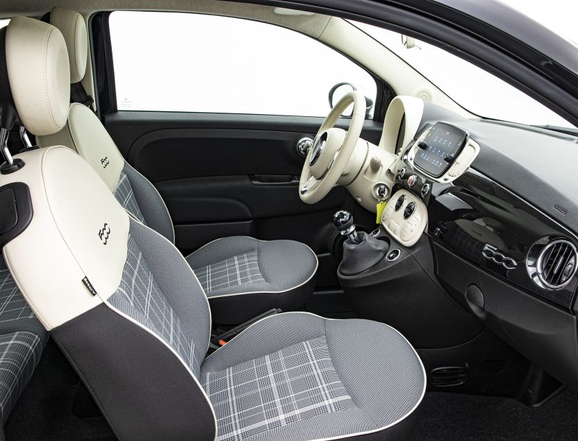 Interior de Fiat 500
