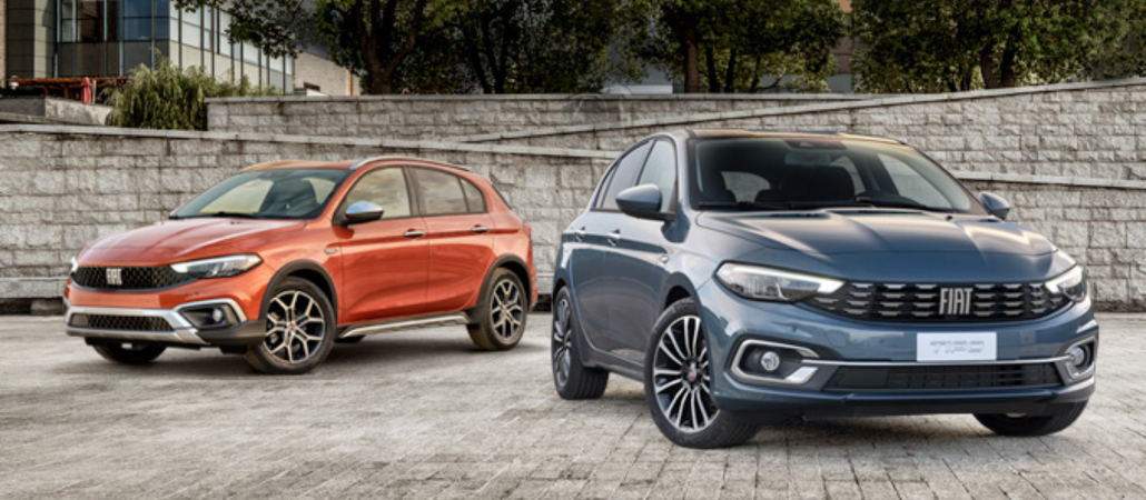 Descubre los modelos Seat León y Fiat Tipo en CAR&Ü
