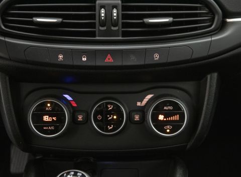 Ficha técnica de Fiat Ficha técnica de Fiat